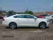 2018 Chevrolet Impala LT z VIN 2G1105S32J9105826, wystawiony jako IAAI lot #42880842 z przebiegiem 48 577 mil mil oraz . Historia ofert i sprzedaży dostępna na DreamBid. Obrazek 13.