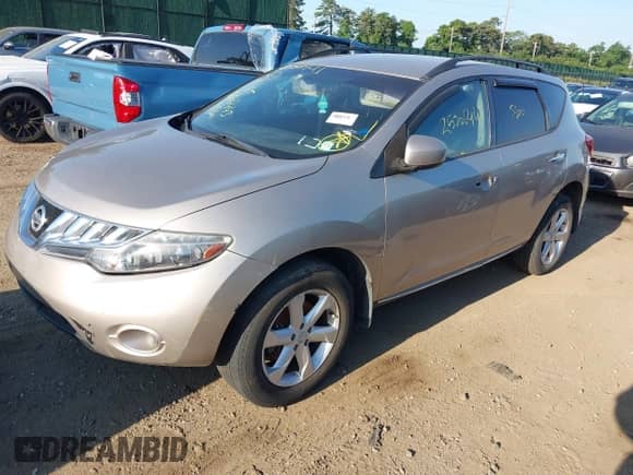 2009 Nissan Murano SL z VIN JN8AZ18U29W023396, wystawiony jako IAAI lot #42589141 z przebiegiem Nie podano mil oraz . Historia ofert i sprzedaży dostępna na DreamBid. Obrazek 2.