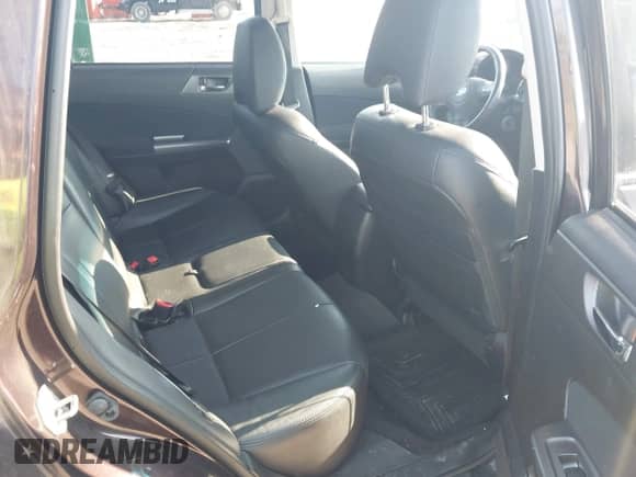 2013 Subaru Forester X Limited с VIN JF2SHAFC8DH419716, выставлен на аукционе IAAI как лот 42840840 с пробегом 92 351 миль миль и . История ставок и продаж доступна на DreamBid. Изображение 8.