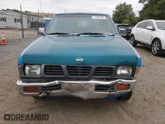 1996 Nissan Frontier XE z VIN 1N6SD16S0TC355813, wystawiony jako Copart lot #71358195 z przebiegiem 234 462 mil mil oraz Szkoda całkowita • Salvage title. Historia ofert i sprzedaży dostępna na DreamBid. Obrazek 5.