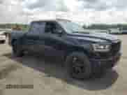 2021 Ram 1500 Laramie z VIN 1C6SRFRT2MN570208, wystawiony jako Copart lot #63192945 z przebiegiem 45 477 mil mil oraz Szkoda całkowita • Salvage title. Historia ofert i sprzedaży dostępna na DreamBid. Obrazek 4.