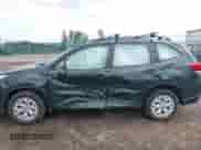 2022 Subaru Forester z VIN JF2SKACC9NH446107, wystawiony jako IAAI lot #42579560 z przebiegiem 38 405 mil mil oraz . Historia ofert i sprzedaży dostępna na DreamBid. Obrazek 14.