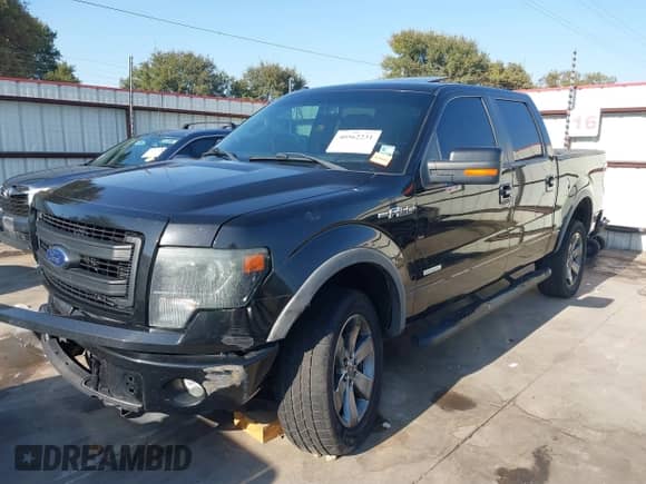 2013 Ford F-150 XL с VIN 1FTFW1ET5DKF29536, выставлен на аукционе IAAI как лот 40562231 с пробегом 230 272 миль миль и . История ставок и продаж доступна на DreamBid. Изображение 18.