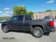 2014 Chevrolet Silverado 1500 Work Truck z VIN 1GCVKPEH6EZ318957, wystawiony jako IAAI lot #43180989 z przebiegiem 141 628 mil mil oraz . Historia ofert i sprzedaży dostępna na DreamBid. Obrazek 14.