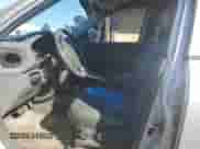 2001 Hyundai Santa Fe GLS z VIN KM8SC83D51U097893, wystawiony jako Copart lot #42773215 z przebiegiem 113 181 mil mil oraz Szkoda całkowita • Salvage title. Historia ofert i sprzedaży dostępna na DreamBid. Obrazek 7.