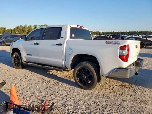 2019 Toyota Tundra SR5 с VIN 5TFEM5F1XKX137500, выставлен на аукционе Copart как лот 85751375 с пробегом 158 655 миль миль и Списание • Salvage title. История ставок и продаж доступна на DreamBid. Изображение 2.
