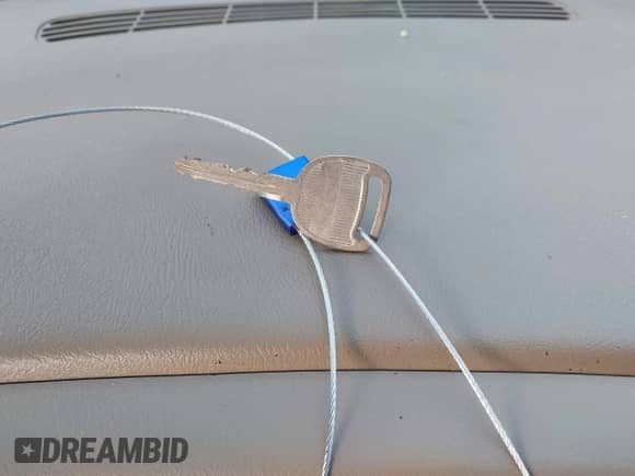 2004 Chevrolet Tahoe LT with VIN 1GNEK13Z54J269716, listed as a IAAI auction lot 42790688 with 190,347 mi miles and . Bid and sale history available at DreamBid. Image 11.