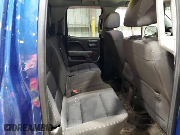 2017 GMC Sierra 1500 SLE z VIN 1GTV2MEC4HZ193075, wystawiony jako Copart lot #69818515 z przebiegiem 169 360 mil mil oraz Czysty tytuł • Clean title. Historia ofert i sprzedaży dostępna na DreamBid. Obrazek 10.