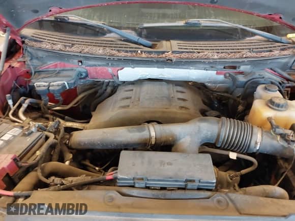 2013 Ford F-150 XL z VIN 1FTFW1ET1DFC87028, wystawiony jako IAAI lot #43531818 z przebiegiem 171 692 mil mil oraz . Historia ofert i sprzedaży dostępna na DreamBid. Obrazek 10.