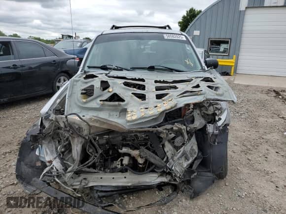 2007 Mercury Mariner Premier with VIN 4M2CU97107KJ17462, listed as a Copart auction lot 58582825 with Not provided miles and Salvage title. Bid and sale history available at DreamBid. Image 5.
