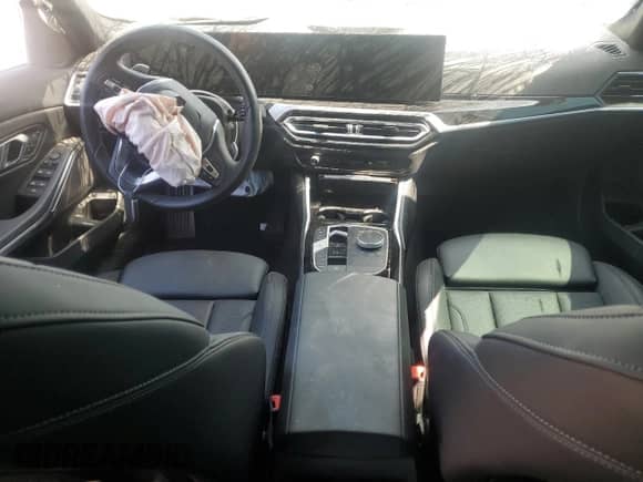 2023 BMW 3 Series 330i z VIN 3MW69FF00P8D23360, wystawiony jako Copart lot #71979715 z przebiegiem Nie podano mil oraz Szkoda całkowita • Salvage title. Historia ofert i sprzedaży dostępna na DreamBid. Obrazek 8.