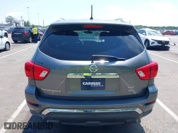 2018 Nissan Pathfinder SV z VIN 5N1DR2MM8JC645166, wystawiony jako IAAI lot #42666765 z przebiegiem 81 544 mil mil oraz . Historia ofert i sprzedaży dostępna na DreamBid. Obrazek 16.