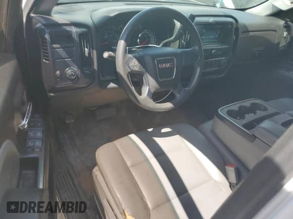 2018 GMC Sierra 1500 z VIN 1GTR1LEC9JZ290471, wystawiony jako Copart lot #62568305 z przebiegiem 242 739 mil mil oraz Czysty tytuł • Clean title. Historia ofert i sprzedaży dostępna na DreamBid. Obrazek 8.