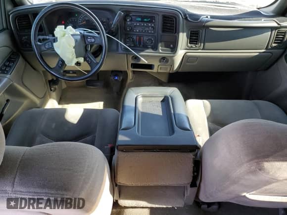 2005 Chevrolet Tahoe LS с VIN 1GNEC13V25J226429, выставлен на аукционе Copart как лот 71861265 с пробегом 148 286 миль миль и Списание • Salvage title. История ставок и продаж доступна на DreamBid. Изображение 8.
