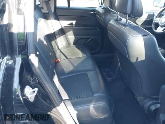 2016 Jeep Compass Sport с VIN 1C4NJDBB3GD646757, выставлен на аукционе IAAI как лот 41673419 с пробегом 98 504 миль миль и . История ставок и продаж доступна на DreamBid. Изображение 8.