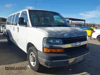 2008 Chevrolet Express Passenger с VIN 1GAHG39K081189333, выставлен на аукционе IAAI как лот 43306748 с пробегом 221 539 миль миль и . История ставок и продаж доступна на DreamBid. Изображение 1.