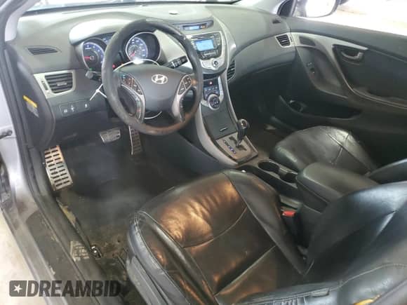 2013 Hyundai Elantra GS z VIN KMHDH6AE5DU008905, wystawiony jako Copart lot #65675965 z przebiegiem 173 829 mil mil oraz Czysty tytuł • Clean title. Historia ofert i sprzedaży dostępna na DreamBid. Obrazek 8.