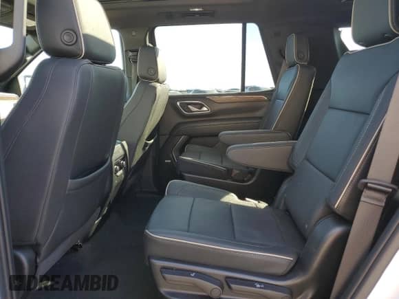 2023 Chevrolet Tahoe Premier z VIN 1GNSKSKD8PR246175, wystawiony jako Copart lot #48263865 z przebiegiem 54 988 mil mil oraz Czysty tytuł • Clean title. Historia ofert i sprzedaży dostępna na DreamBid. Obrazek 11.