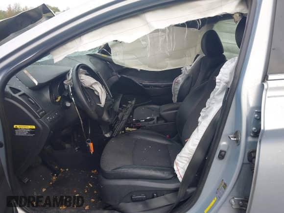 2013 Hyundai Sonata Limited with VIN 5NPEC4AC2DH591812, listed as a IAAI auction lot 43297644 with Not provided miles and . Bid and sale history available at DreamBid. Image 5.