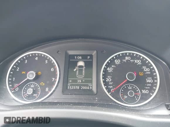 2017 Volkswagen Tiguan Sport с VIN WVGUV7AX4HK017127, выставлен на аукционе IAAI как лот 41976906 с пробегом 112 378 миль миль и . История ставок и продаж доступна на DreamBid. Изображение 7.