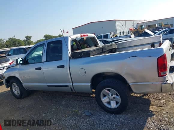 2003 Dodge 1500 ST with VIN 1D7HA18NX3J524198, listed as a IAAI auction lot 42887443 with 303,684 mi miles and . Bid and sale history available at DreamBid. Image 14.