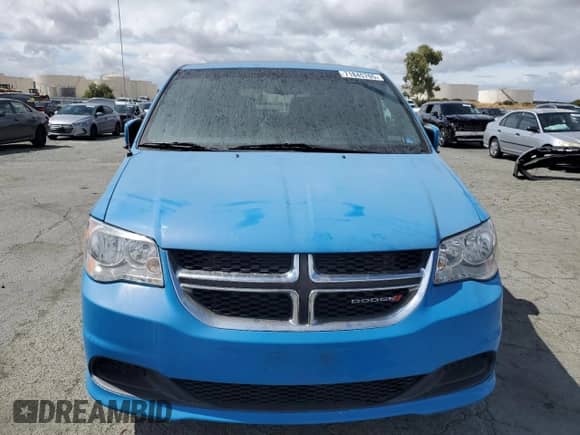 2017 Dodge Grand Caravan SE with VIN 2C4RDGBG6HR595338, listed as a Copart auction lot 71845705 with 203,290 mi miles and Clean title. Bid and sale history available at DreamBid. Image 5.