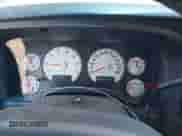 2002 Dodge 1500 z VIN 3D7HU18ZX2G195125, wystawiony jako IAAI lot #42888990 z przebiegiem 117 297 mil mil oraz . Historia ofert i sprzedaży dostępna na DreamBid. Obrazek 7.