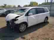 2014 Toyota Sienna XLE с VIN 5TDYK3DC6ES526303, выставлен на аукционе Copart как лот 72060215 с пробегом Не указан миль и Списание • Salvage title. История ставок и продаж доступна на DreamBid. Изображение 1.