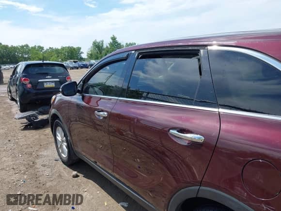 2019 Kia Sorento LX with VIN 5XYPG4A35KG437466, listed as a IAAI auction lot 42753953 with 58,904 mi miles and . Bid and sale history available at DreamBid. Image 14.