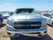 2020 Ram 1500 Big Horn z VIN 1C6RREFG7LN333762, wystawiony jako IAAI lot #42258907 z przebiegiem 51 558 mil mil oraz . Historia ofert i sprzedaży dostępna na DreamBid. Obrazek 12.