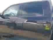 2014 Ram 1500 Express z VIN 1C6RR7KT2ES463239, wystawiony jako IAAI lot #42632774 z przebiegiem 116 419 mil mil oraz . Historia ofert i sprzedaży dostępna na DreamBid. Obrazek 14.