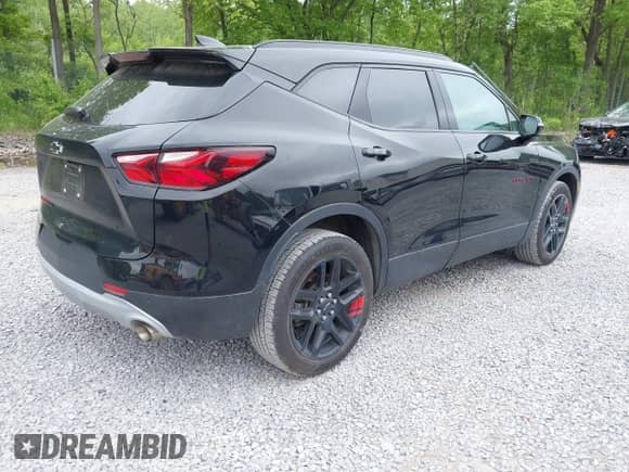 2020 Chevrolet Blazer LT z VIN 3GNKBHRS0LS660047, wystawiony jako IAAI lot #42387861 z przebiegiem 53 563 mil mil oraz . Historia ofert i sprzedaży dostępna na DreamBid. Obrazek 4.