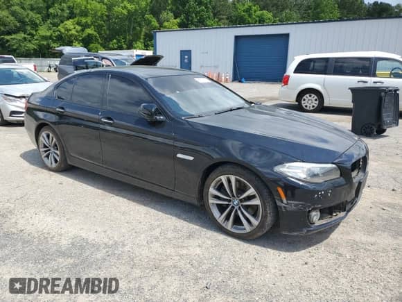 2016 BMW 5 Series 528i с VIN WBA5A5C59GD528093, выставлен на аукционе Copart как лот 56531315 с пробегом 103 766 миль миль и Списание • Salvage title. История ставок и продаж доступна на DreamBid. Изображение 4.