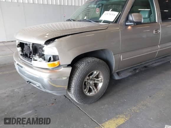 2003 Chevrolet Suburban LS с VIN 3GNFK16Z23G108479, выставлен на аукционе IAAI как лот 42878214 с пробегом 248 578 миль миль и . История ставок и продаж доступна на DreamBid. Изображение 6.