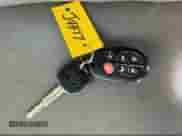 2005 Toyota Sienna XLE z VIN 5TDBA22C35S047679, wystawiony jako IAAI lot #43417118 z przebiegiem 250 675 mil mil oraz . Historia ofert i sprzedaży dostępna na DreamBid. Obrazek 11.