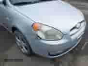 2008 Hyundai Accent SE z VIN KMHCN36C08U081888, wystawiony jako IAAI lot #43517497 z przebiegiem 201 528 mil mil oraz . Historia ofert i sprzedaży dostępna na DreamBid. Obrazek 6.