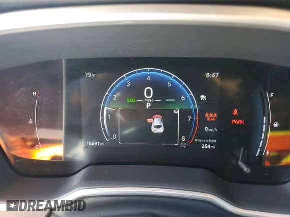 2024 Toyota Corolla XSE z VIN JTNC4MBE7R3220759, wystawiony jako Copart lot #59930815 z przebiegiem 18 691 mil mil oraz Szkoda całkowita • Salvage title. Historia ofert i sprzedaży dostępna na DreamBid. Obrazek 9.