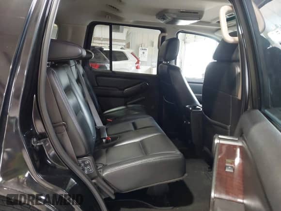 2008 Ford Explorer Limited with VIN 1FMEU75E58UA27511, listed as a IAAI auction lot 43308036 with 238,342 mi miles and . Bid and sale history available at DreamBid. Image 8.