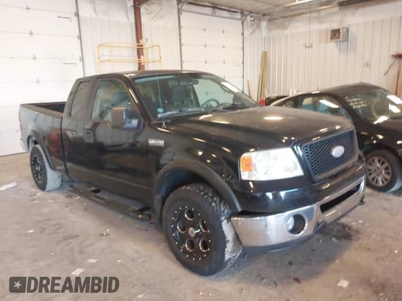 2006 Ford F-150 XLT with VIN 1FTPX14586FB39000, listed as a IAAI auction lot 43523454 with 189,539 mi miles and . Bid and sale history available at DreamBid. Image 1.