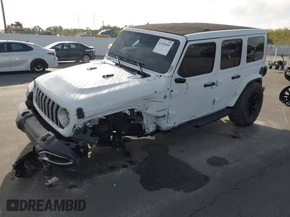 2024 Jeep Wrangler Sahara с VIN 1C4PJXEG1RW263439, выставлен на аукционе IAAI как лот 43382055 с пробегом 13 427 миль миль и . История ставок и продаж доступна на DreamBid. Изображение 17.