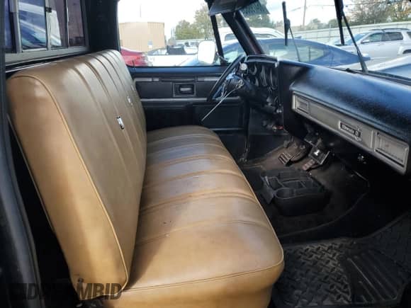 1977 Chevrolet Silverado 1500 с VIN CCL147F356477, выставлен на аукционе Copart как лот 86479985 с пробегом 65 046 миль миль и Списание • Salvage title. История ставок и продаж доступна на DreamBid. Изображение 10.