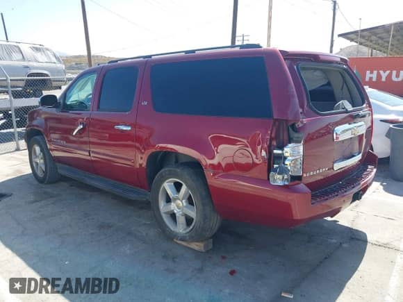 2007 Chevrolet Suburban LT с VIN 3GNFK16347G260507, выставлен на аукционе IAAI как лот 42551224 с пробегом 208 824 миль миль и . История ставок и продаж доступна на DreamBid. Изображение 3.