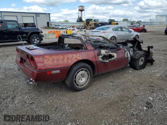 1986 Chevrolet Corvette с VIN 1G1YY0780G5107935, выставлен на аукционе Copart как лот 69626195 с пробегом Не указан миль и Списание • Salvage title. История ставок и продаж доступна на DreamBid. Изображение 3.