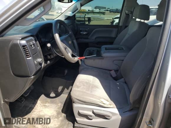2018 Chevrolet Silverado 2500HD Work Truck z VIN 1GC1KUEG1JF181510, wystawiony jako Copart lot #69602155 z przebiegiem 137 979 mil mil oraz Szkoda całkowita • Salvage title. Historia ofert i sprzedaży dostępna na DreamBid. Obrazek 7.