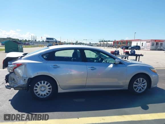 2016 Nissan Altima S with VIN 1N4AL3AP6GN351846, listed as a IAAI auction lot 43445711 with 121,957 mi miles and . Bid and sale history available at DreamBid. Image 13.