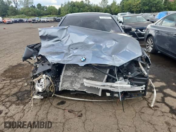 2017 BMW 5 Series 540i xDrive с VIN WBAJE7C39HG887151, выставлен на аукционе Copart как лот 71074605 с пробегом Не указан миль и Списание • Salvage title. История ставок и продаж доступна на DreamBid. Изображение 5.