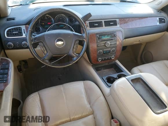 2007 Chevrolet Silverado 1500 Work Truck с VIN 1GCEK19JX7Z563287, выставлен на аукционе Copart как лот 89181225 с пробегом 201 477 миль миль и Списание • Salvage title. История ставок и продаж доступна на DreamBid. Изображение 8.