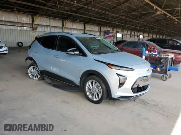 2023 Chevrolet Bolt EUV LT with VIN 1G1FY6S07P4199983, listed as a Copart auction lot 63399685 with 18,466 mi miles and Salvage title. Bid and sale history available at DreamBid. Image 4.