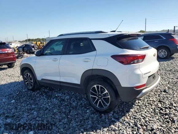 2025 Chevrolet TrailBlazer LT with VIN KL79MPSP9SB105591, listed as a Copart auction lot 86516135 with 15,565 mi miles and Clean title. Bid and sale history available at DreamBid. Image 2.