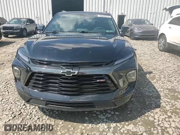 2024 Chevrolet Blazer RS z VIN 3GNKBKRS8RS248416, wystawiony jako Copart lot #81639755 z przebiegiem 14 235 mil mil oraz Szkoda całkowita • Salvage title. Historia ofert i sprzedaży dostępna na DreamBid. Obrazek 14.